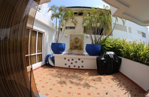 Castillogrande Condominio | Condominio con magníficas vistas y pasos hacia la piscina y las mejores playas de Cartagena