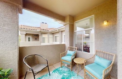 Portofino Condominio | Condo with on-site pool, clubhouse, movie theater, & pedestrian paths