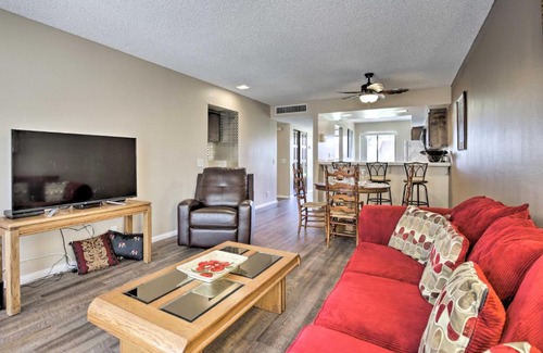 Rancho Mirage Apartamento | Condo with Pool Access Near Coachella and Hiking!