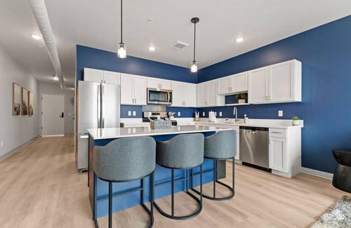Lake City Condominio | Condo with stunning views of Lake Pepin - Assigned Garage - Unit 207