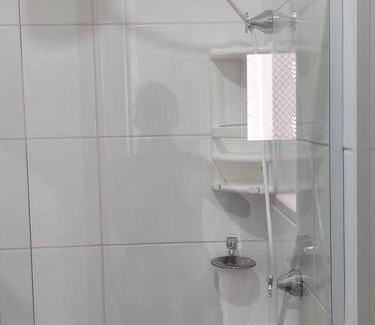 Cachoeira Paulista Apartamento | Condomínio da Fé pertinho da canção nova Flat Nossa Senhora das Graças, ar condicionado estacionamento gratuito