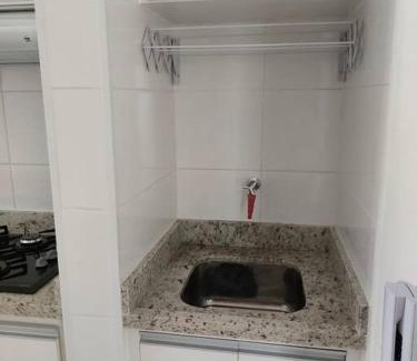 Cachoeira Paulista Apartamento | Condomínio da Fé pertinho da canção nova Flat Nossa Senhora das Graças, ar condicionado estacionamento gratuito