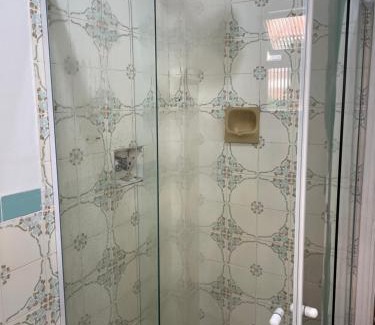 Vila Luis Antonio Apartamento | Condomínio edifício Prota no Guarujá - 80 M da praia