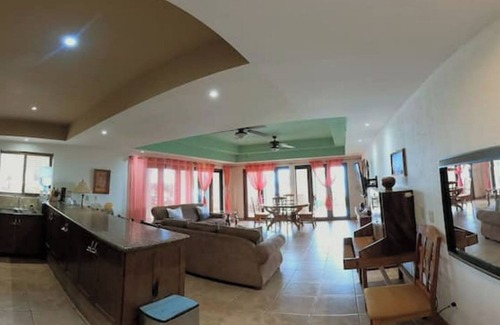 San Diego Apartamento | Condominio 2BR con vista al mar y al lado de la piscina