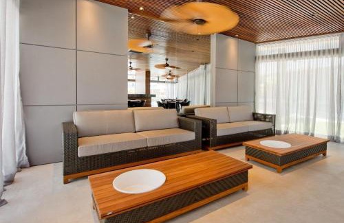 Jurere Internacional Casa | Condominio Quay Luxury