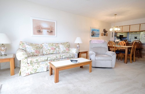 Vaught Condominio | Condos by Beach Vacations North