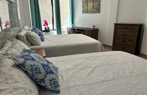 Downtown Honolulu Apartamento | Condotel Quiet with High Ceiling Free Parking and WiFi