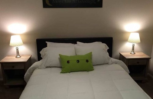 Confluence Apartamento | Confluence Rent 4 · Riverfront townhouse4,Fish, Hike, Bike! Summer Get away!