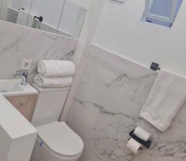 San Sebastián de los Reyes Casa | Confortable habitación, con baño y cocina privados