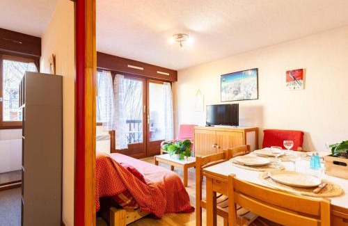 Vignec Apartamento | Confort à St Lary: T2, 4 pers, jacuzzi, sauna, gym, parking - FR-1-296-512