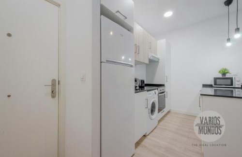 Las Acacias Apartamento | Confort con parking para 3, vive la Latina