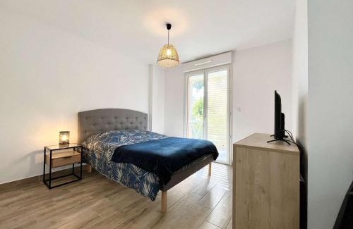 Cavalaire-sur-Mer Apartamento | Confort et calme à Cavalaire : T2 climatisé avec Wi-Fi, balcon et double garage, proche centre-ville - FR-1-226B-186