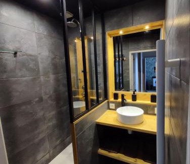 Vitre Apartamento | Confort et tranquillité près du centre-ville