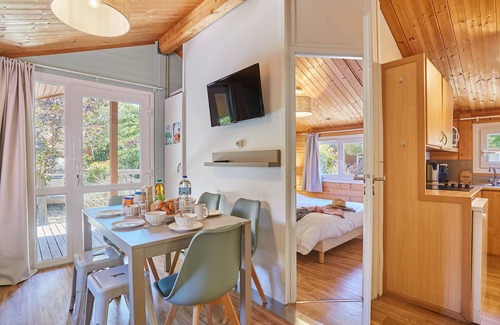Carnoux-en-Provence Chalet De Esquí | Espace Confortable avec Accès au Court de Tennis | Accès Piscine Extérieure Durant l'Été