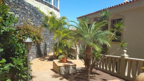 Los Realejos Apartamento | Confortable Apartamento con Terraza y Vistas al Mar