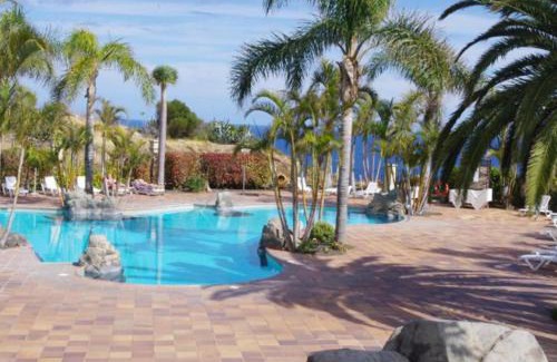 Los Realejos Apartamento | Confortable Apartamento Estándar con Piscina y Hermosas Vistas en Los Realejos