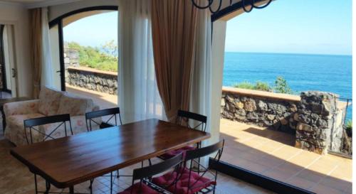 Los Realejos Apartamento | Confortable Suite con Vistas Espectaculares al Mar