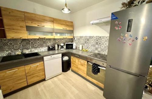 Roubaix Apartamento | Confortable T4 Équipé à Roubaix - 200m Métro