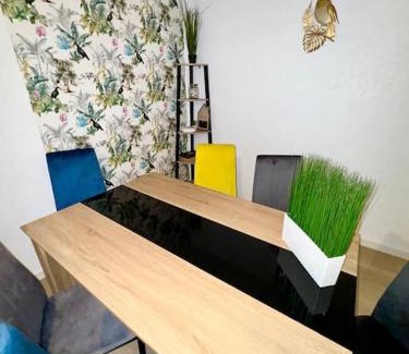Roubaix Apartamento | Confortable T4 Équipé à Roubaix - 200m Métro