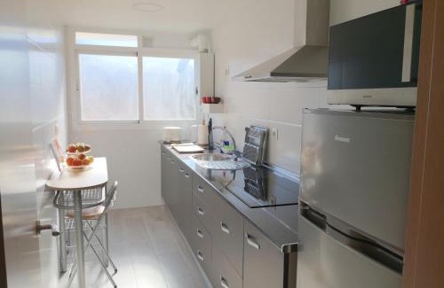 Ciudad Jardin Apartamento | confortable y luminoso piso 5 camas
