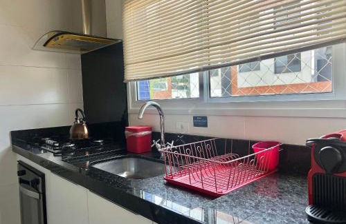 Governador Celso Ramos Apartamento | Conforto! Apto com piscina no condomínio! PJ03I
