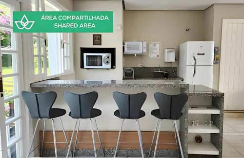 Bigorrilho Apartamento | Conforto de Hotel, Aconchego de Casa. Ap Completo