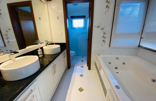 Vila Luiza Casa | Conforto e elegância a 1,5 km do centro de Canela