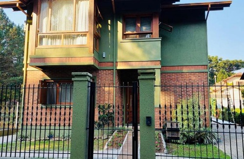 Vila Luiza Casa | Conforto e elegância a 1,5 km do centro de Canela