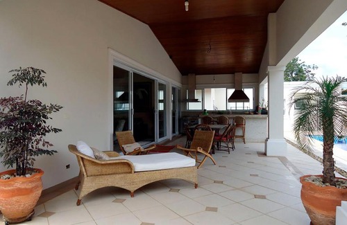 Jardim Virginia Casa | Conforto e lazer a 450 metros da Praia da Enseada