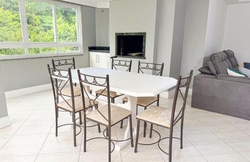 Higienopolis Apartamento | Conforto e Localização no Coração de POA SK1661