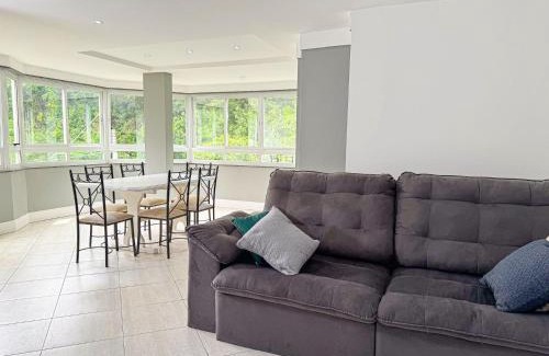 Higienopolis Apartamento | Conforto e Localização no Coração de POA SK1661