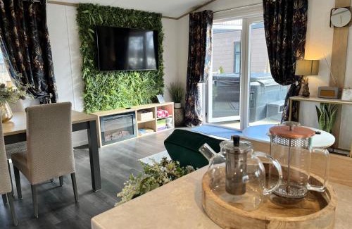 South Lakeland Leisure Village Otro | Coniston View 7