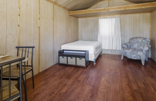 Worley Cabina | Conkling Marina and Resort