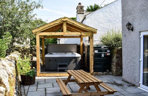 Bampton Casa | Conn Cottage