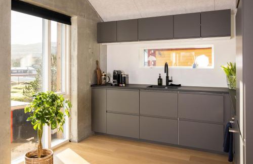 Torshavn Apartamento | CONRADSBREKKA Luxury Top Floor Apartment in Central Tórshavn