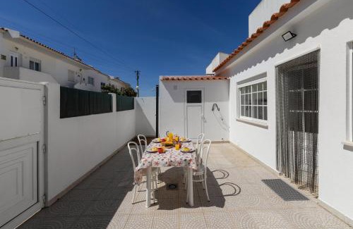 Peniche Casa | Consolação Beach Villa