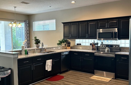 Sunset Lakes Casa | CONTACT FREE CHECK-IN/CHECK OUT - 4BR/2BA VILLA W/PVT POOL 5 MILES FROM DISNEY