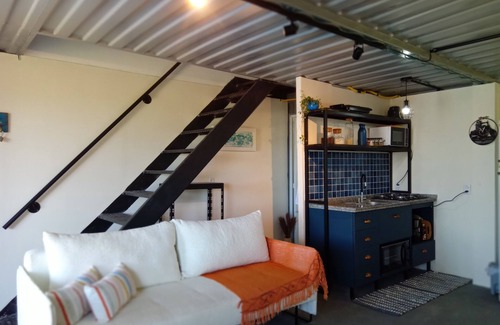 Dom Pedro de Alcantara Cabaña | Container house, cozy, practical and romantic. Accepts pets up to 10kg