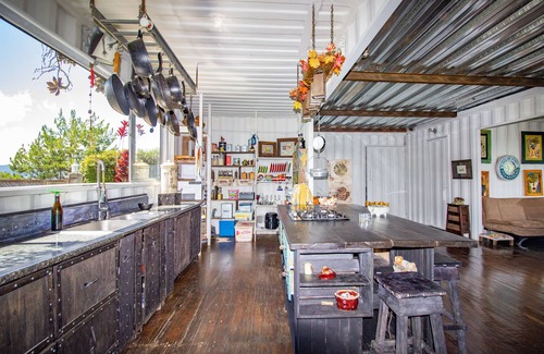 El Penol Cabina | CONTAINER & HOBBIT GLAMPING