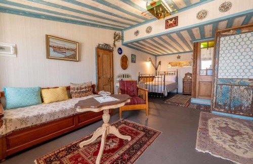 Lesvos Villa | Container Luxury House