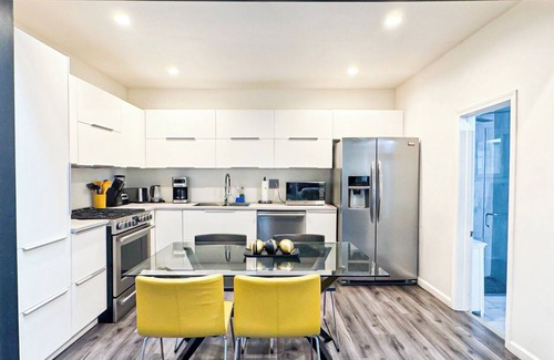 View Park-Windsor Hills Casa | Contemporary 1BR House with Pool Near SoFi - MK2