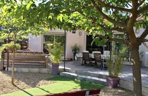 Meounes-les-Montrieux Casa | Villa contemporánea con piscina
