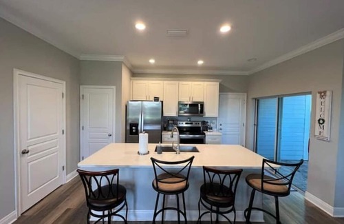 South Orange Casa | Contemporary 3bedroom home with modern amenities located in the heart of Orlando
