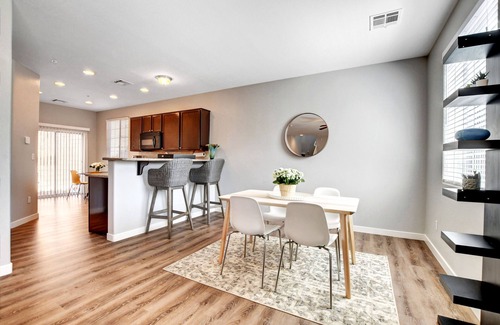 Las Vegas Casa | Contemporary 3BR House Near DT Summerlin – 3 Miles