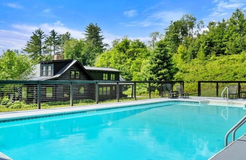 Ludlow Cabina | Contemporary 4-BR Cabin 5-min to Okemo