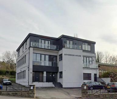 Keighley Apartamento | Contemporary apartment Great Location with private car park