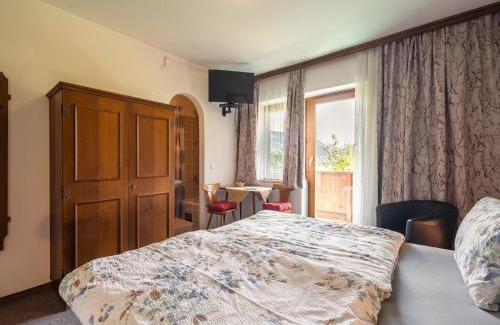 Maishofen Apartamento | Contemporary Apartment in Maishofen near Ski Area