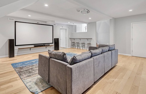Haymarket Casa | Contemporary Architectural Gem: Modern Retreat