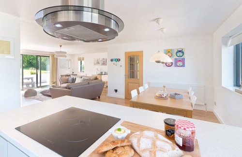 Widemouth Bay Casa | Casa de playa contemporánea - ¡Perfectamente ubicado en la bahía de Widemouth!