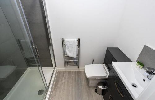 Bolton Apartamento | Contemporary Bolton Apartment in Central Location
